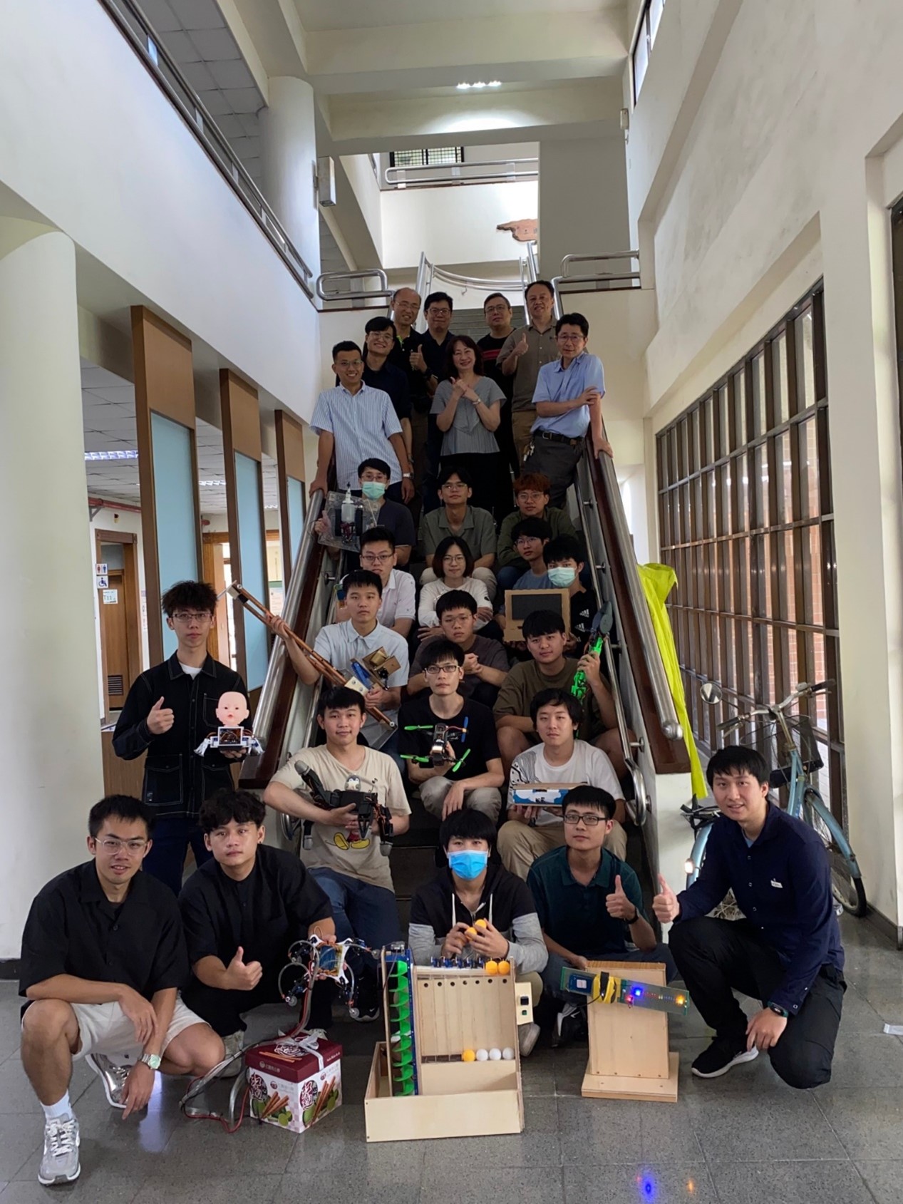 學生使出渾身解數發揮創意