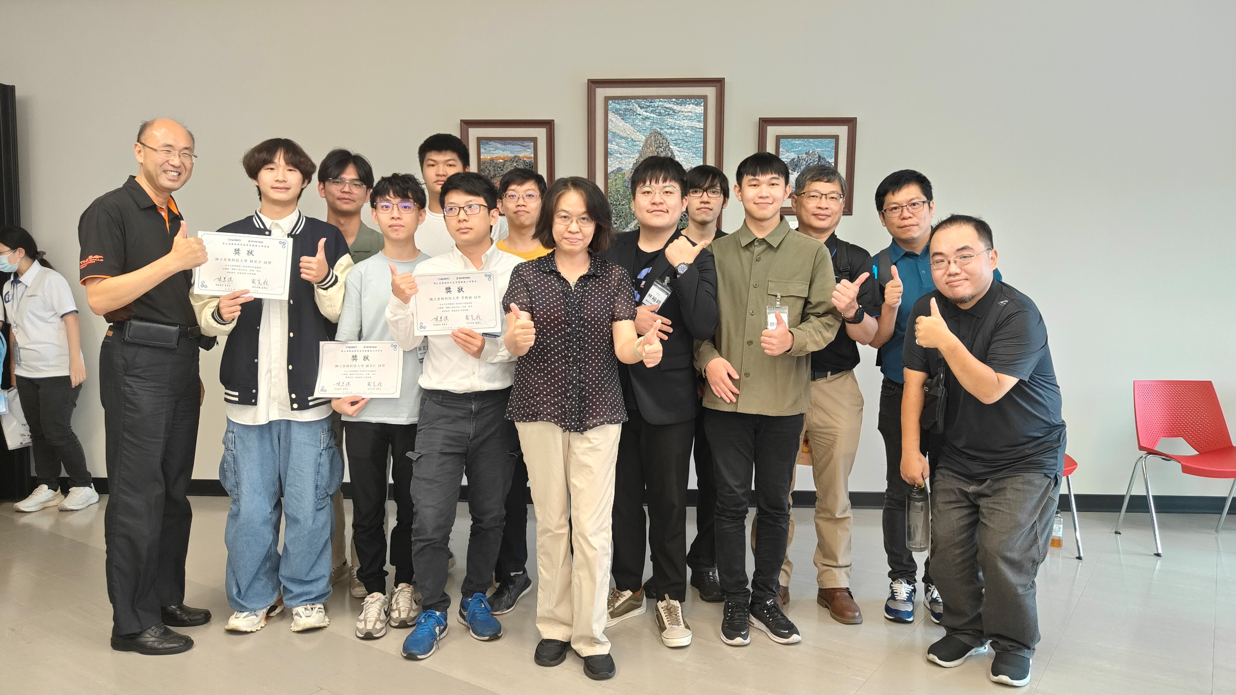 雲科大團隊與指導教師合影
