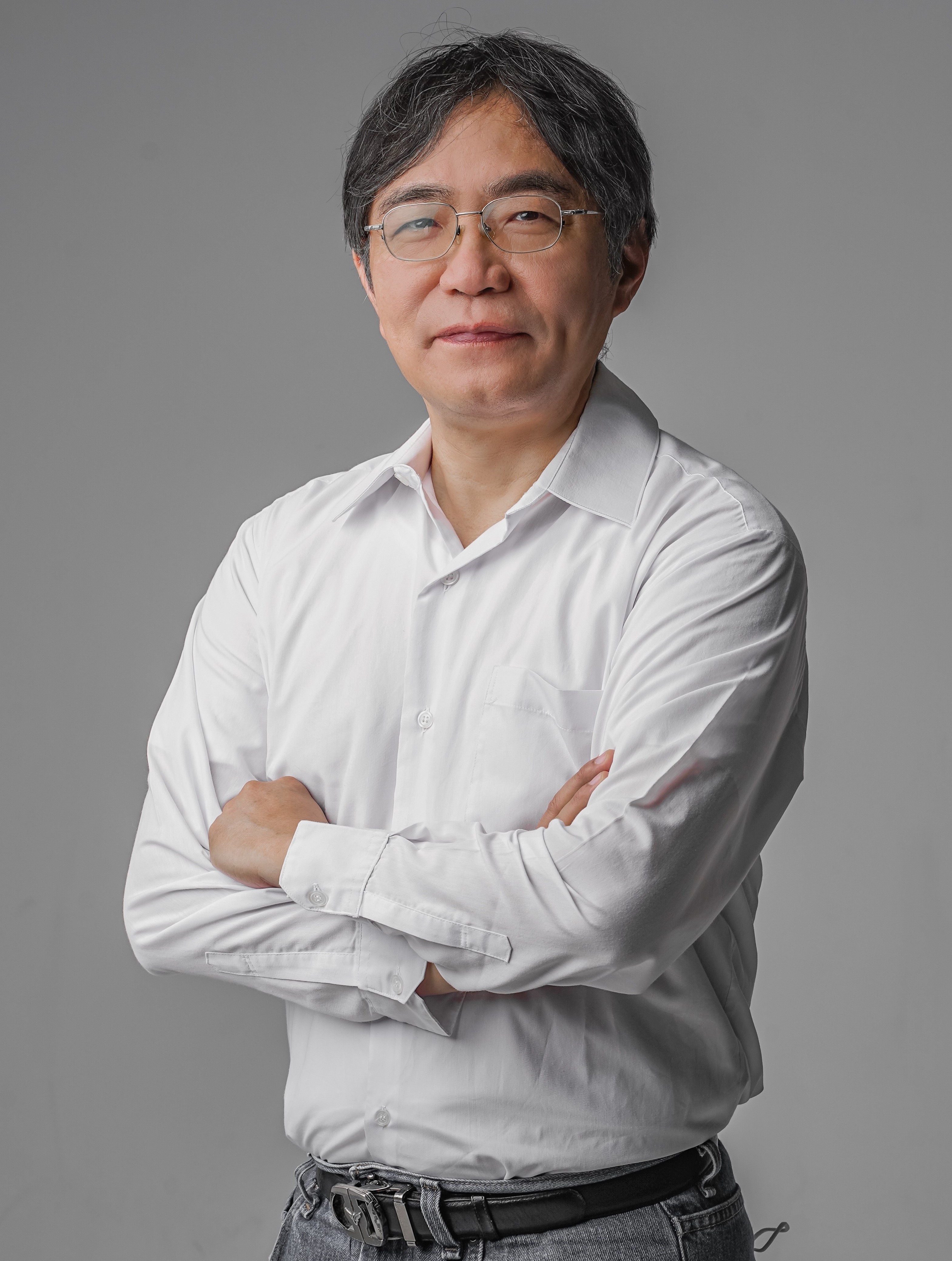 邱上嘉特聘教授個人照