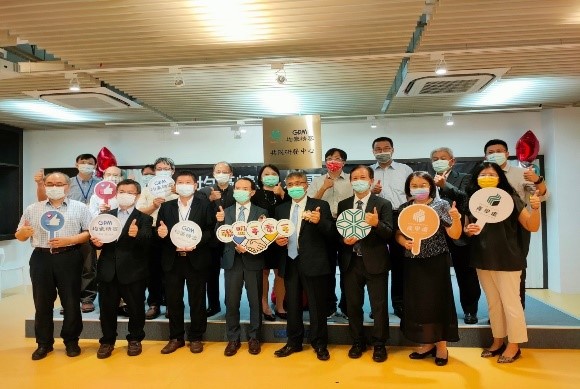 機器人學程參與均豪精密開發中心成立